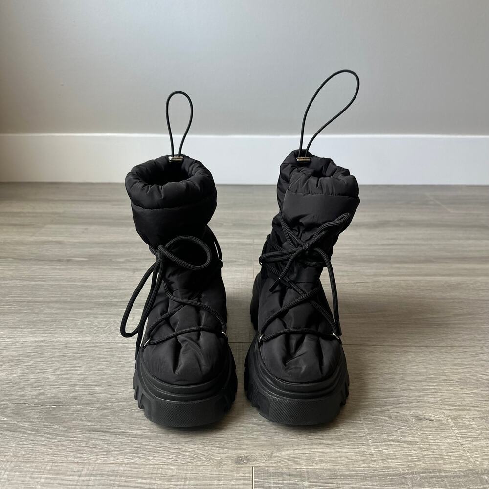 RAYE Bansko Puffer Snow Boots in Black - Picture 9 of 14